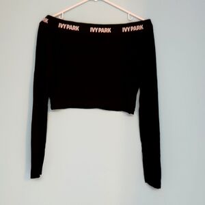 Pre-loved Ivy Park black crop top Size M